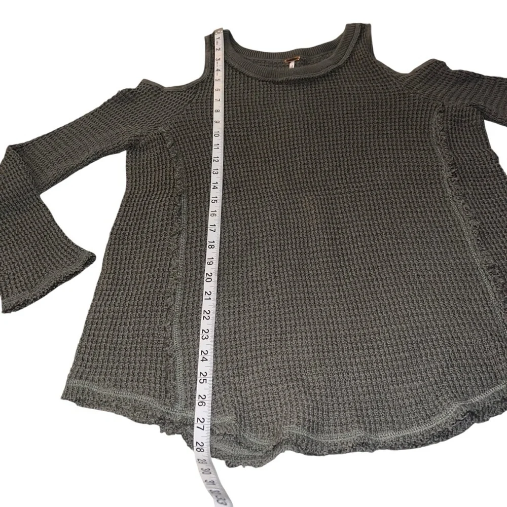 Free People Thermal Knit Sunrise Cold-Shoulder Waffle Knit Sweater Small Olive